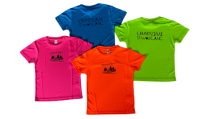Neue Schul-T-Shirts