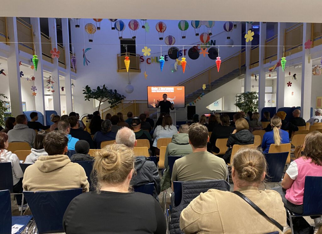 Medienvortrag mit Daniel Wolff in der Grundschule St. Wolfgang